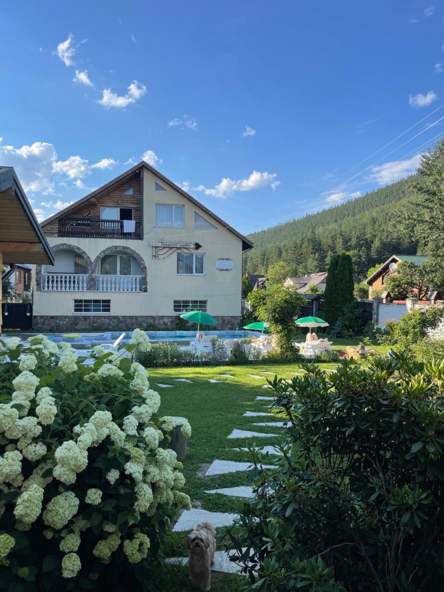 Usadba Tatarchik Hotel Татарив Екстериор снимка