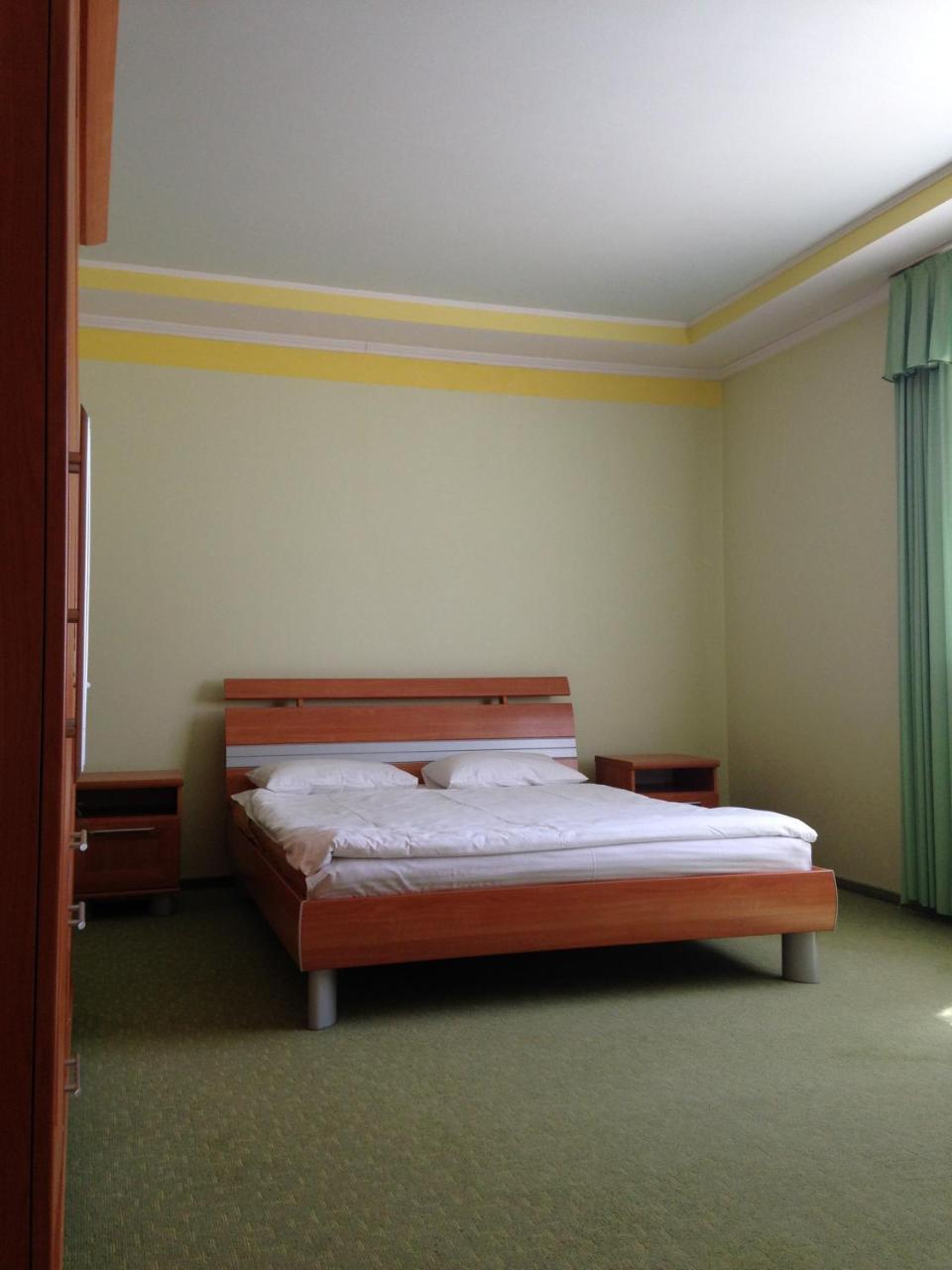 Usadba Tatarchik Hotel Татарив Екстериор снимка